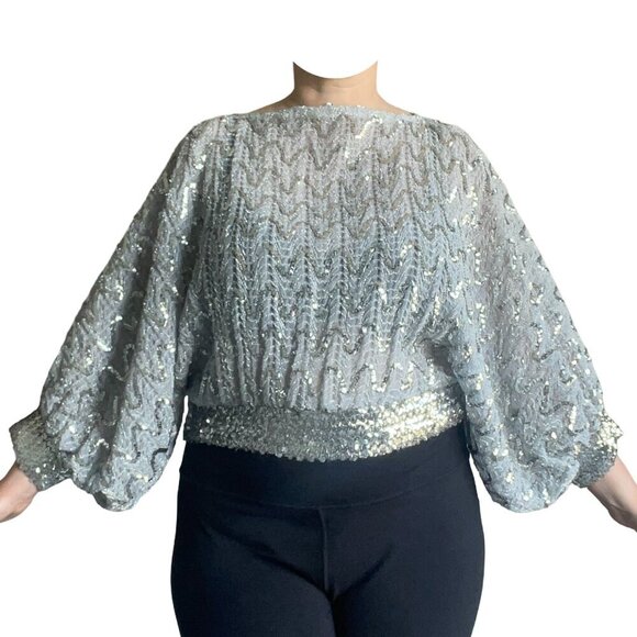 St. MARTIN Silver Wavy Sequin Crop Top Dolman Sleeves Glam Retro Disco Party Med - Picture 1 of 16